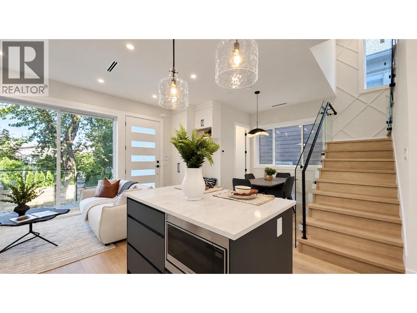 1 746 E 12th Avenue, Vancouver, British Columbia  V5T 2H9 - Photo 13 - R3173203