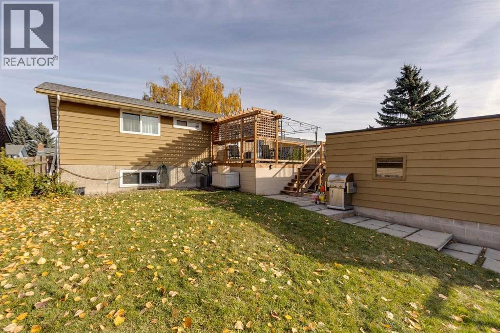 103 Dovercrest Way SE, Calgary, Alberta  T2B 2L8 - Photo 34 - A2348959