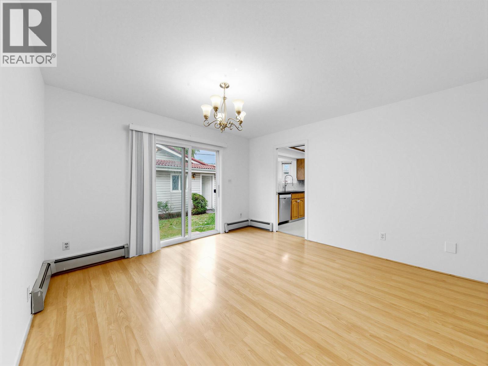 8377 Shaughnessy Street, Vancouver, British Columbia  V6P 3Y1 - Photo 3 - R3162181