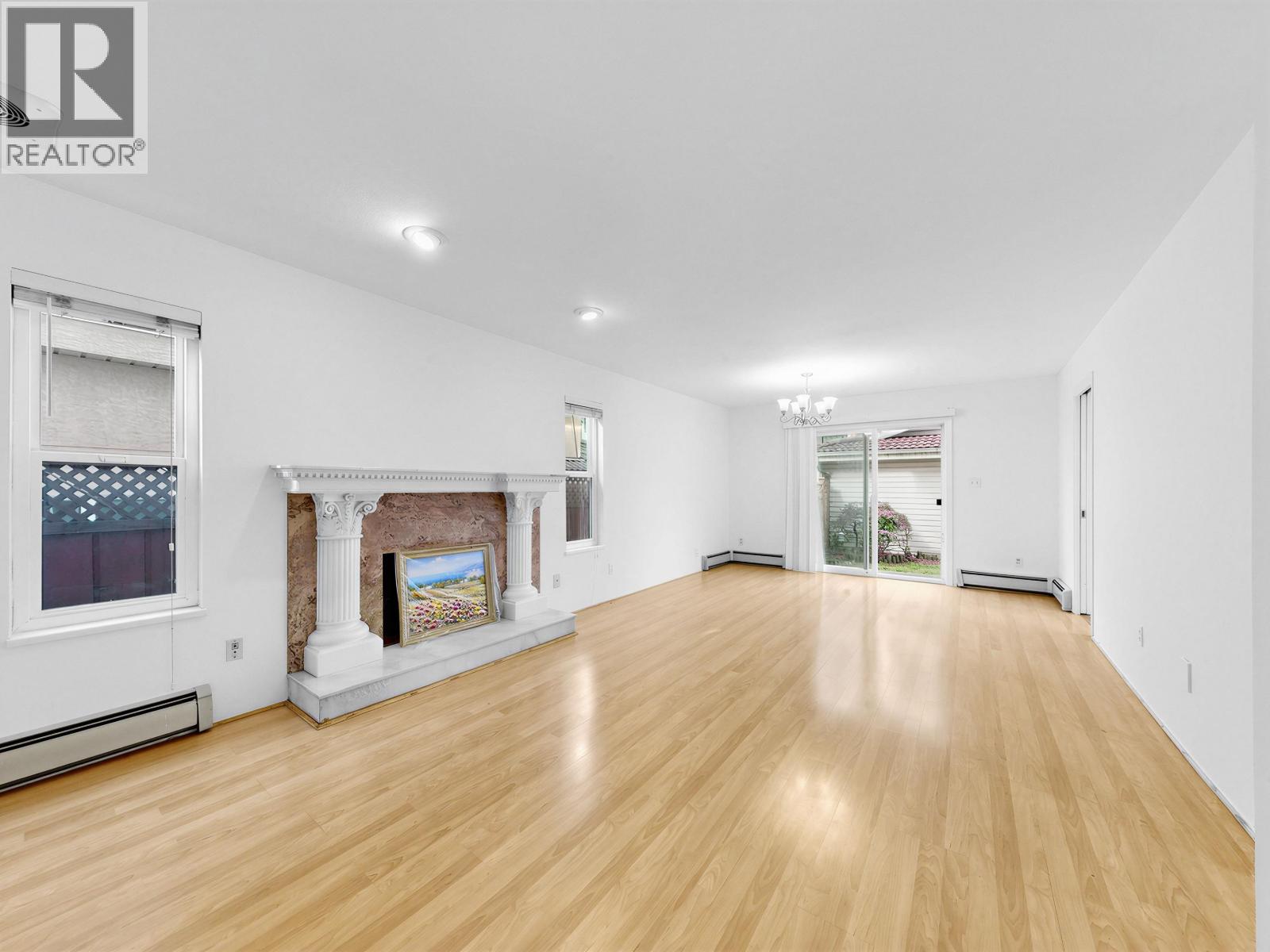 8377 Shaughnessy Street, Vancouver, British Columbia  V6P 3Y1 - Photo 2 - R3162181