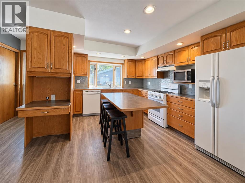 5739 55 Street