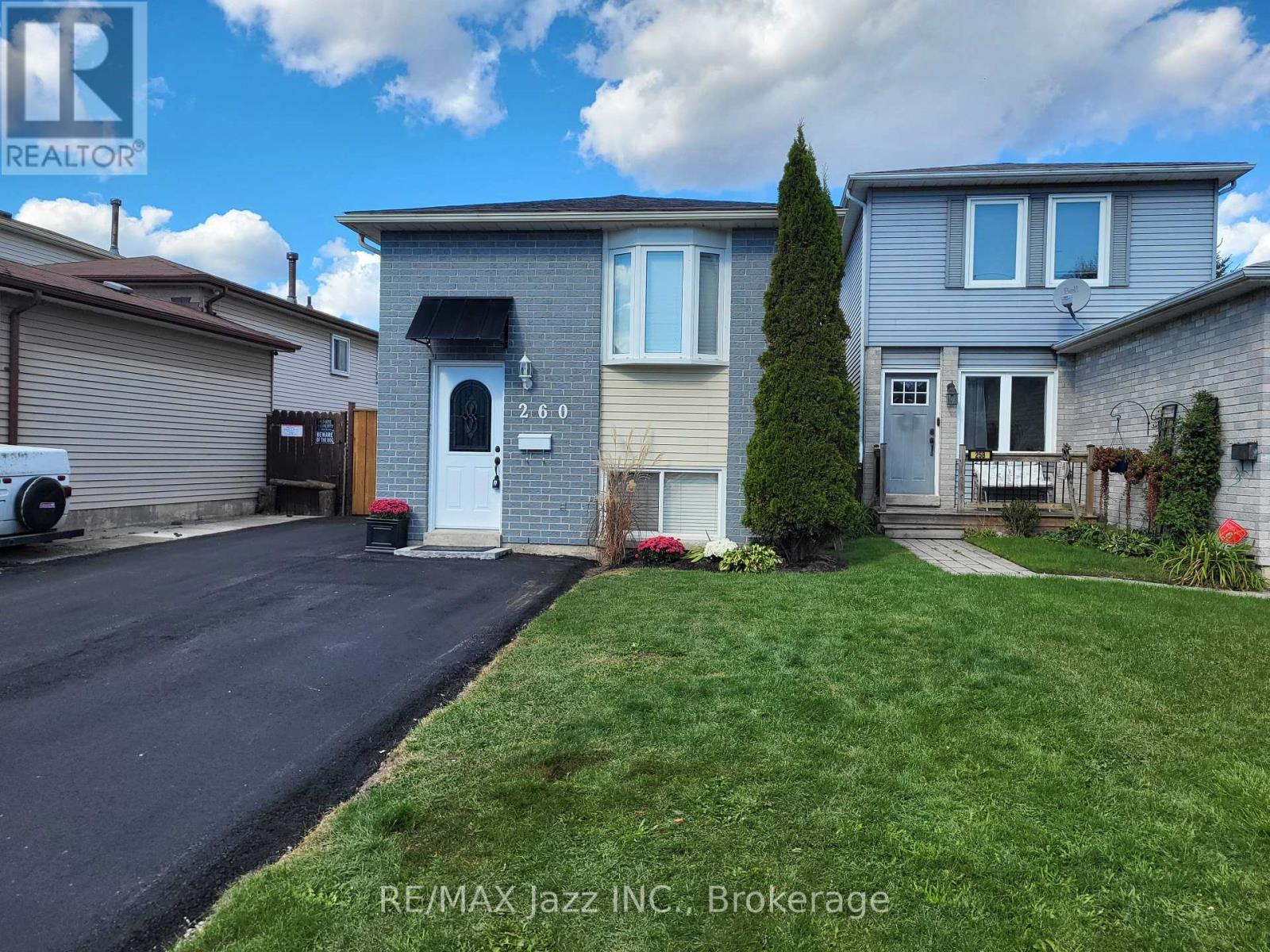 260 Lakeview Park Avenue, Oshawa, Ontario  L1J 7M5 - Photo 2 - E13794126