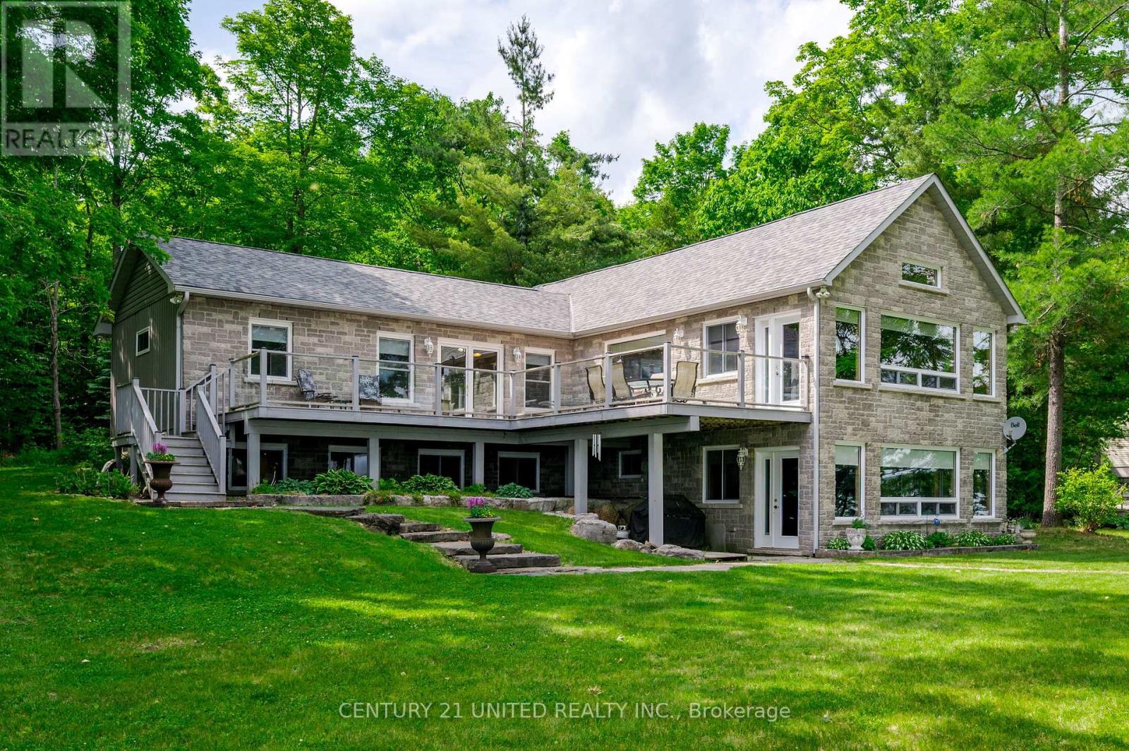 3069 Clear Lake Road W, Selwyn, Ontario  K0L 2H0 - Photo 1 - X13077258
