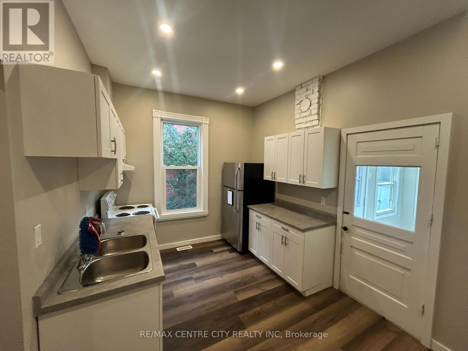 40 Queen Street, St. Thomas, Ontario  N5R 3J2 - Photo 6 - X13856362