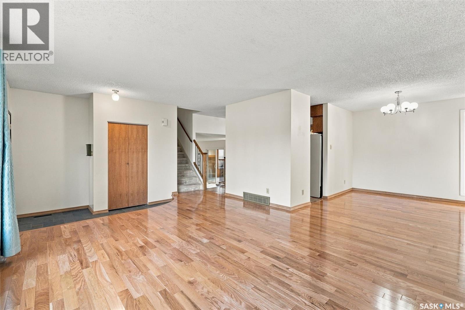 522 Delaronde Road, Saskatoon, Saskatchewan  S7J 4A8 - Photo 7 - SK050819