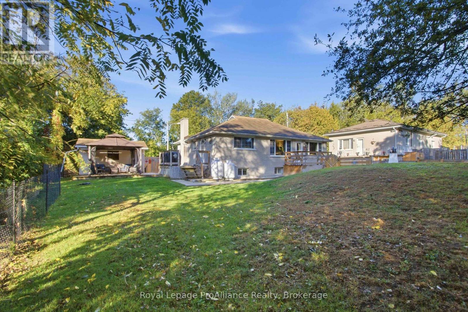 114 Catherine Street, Quinte West, Ontario  K8V 5L1 - Photo 2 - X13882988