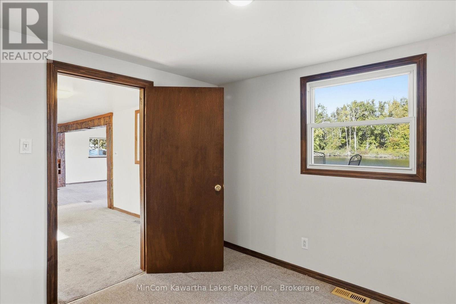 42 Willow Road, Otonabee-South Monaghan, Ontario  K9J 0E1 - Photo 15 - X13883102