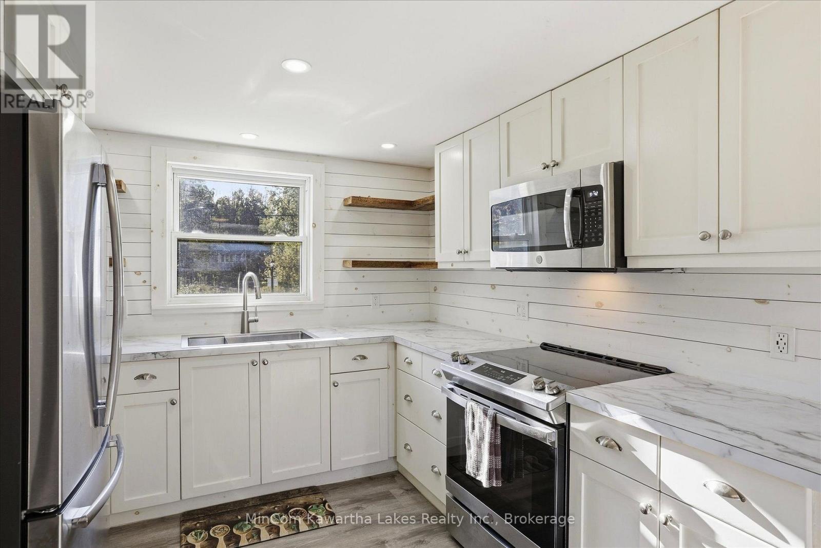 42 Willow Road, Otonabee-South Monaghan, Ontario  K9J 0E1 - Photo 7 - X13883102