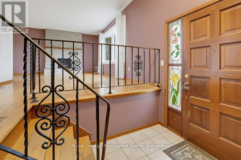 23 Thorncliffe Drive, Belleville, Ontario  K8P 4L3 - Photo 3 - X13883112