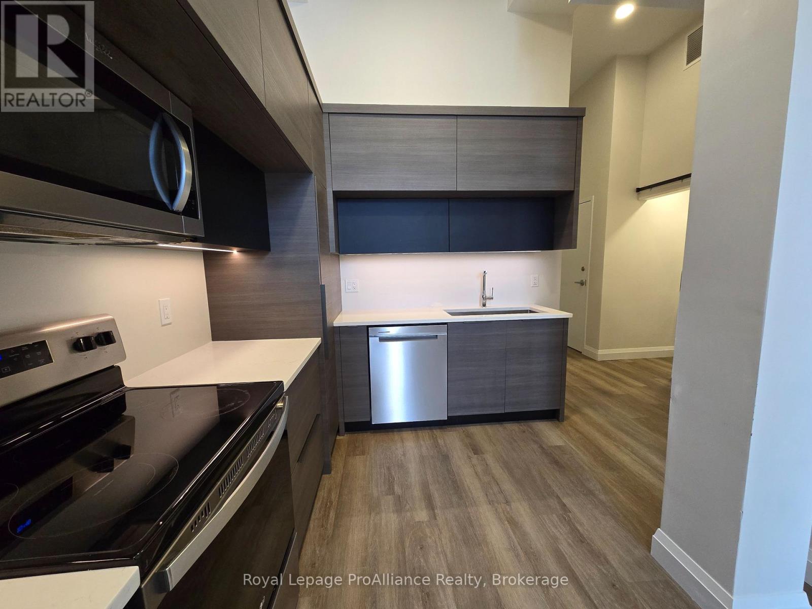 1 - 261 Front Street, Belleville, Ontario  K8N 2Z6 - Photo 6 - X13883128