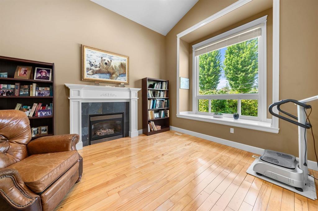 1328 Stevens Street, White Rock, British Columbia  V4B 4Y1 - Photo 5 - R3173750