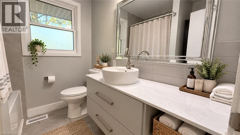 131 Kinzie Avenue Unit# Main Floor, Kitchener, Ontario  N2A 2J7 - Photo 9 - 40870349