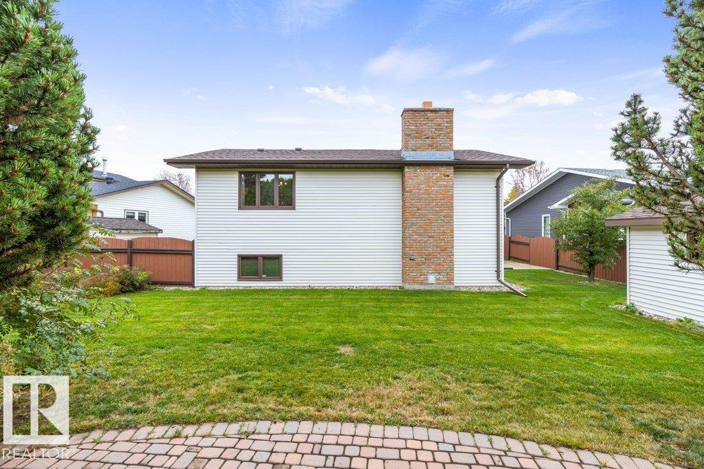 21 LORNE CR