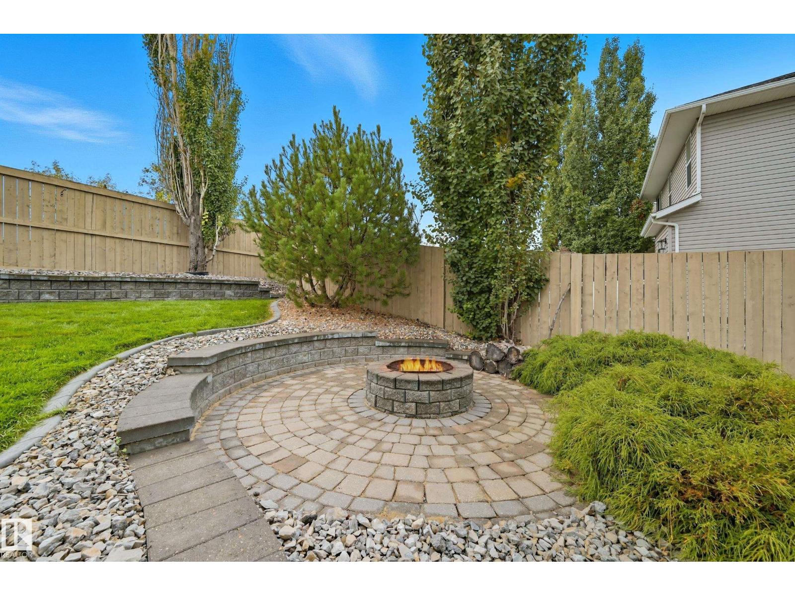 5 VALLEY CL