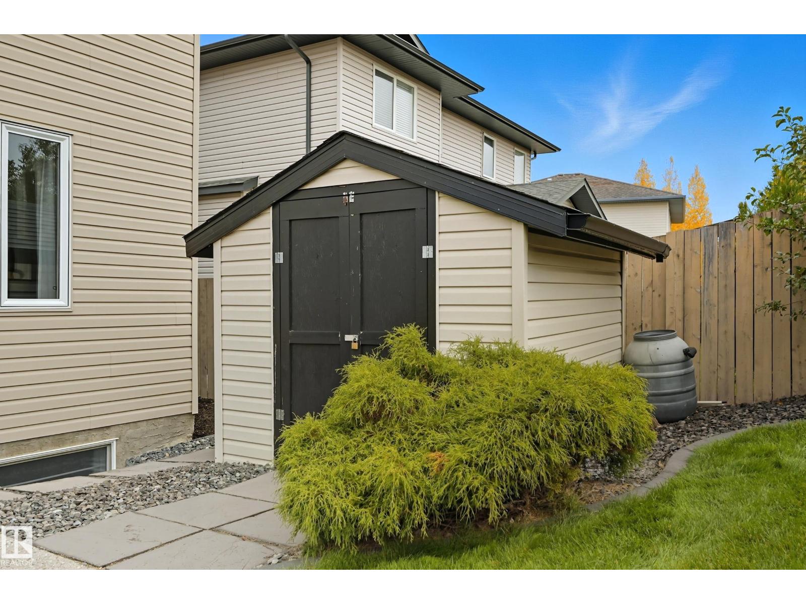 5 VALLEY CL