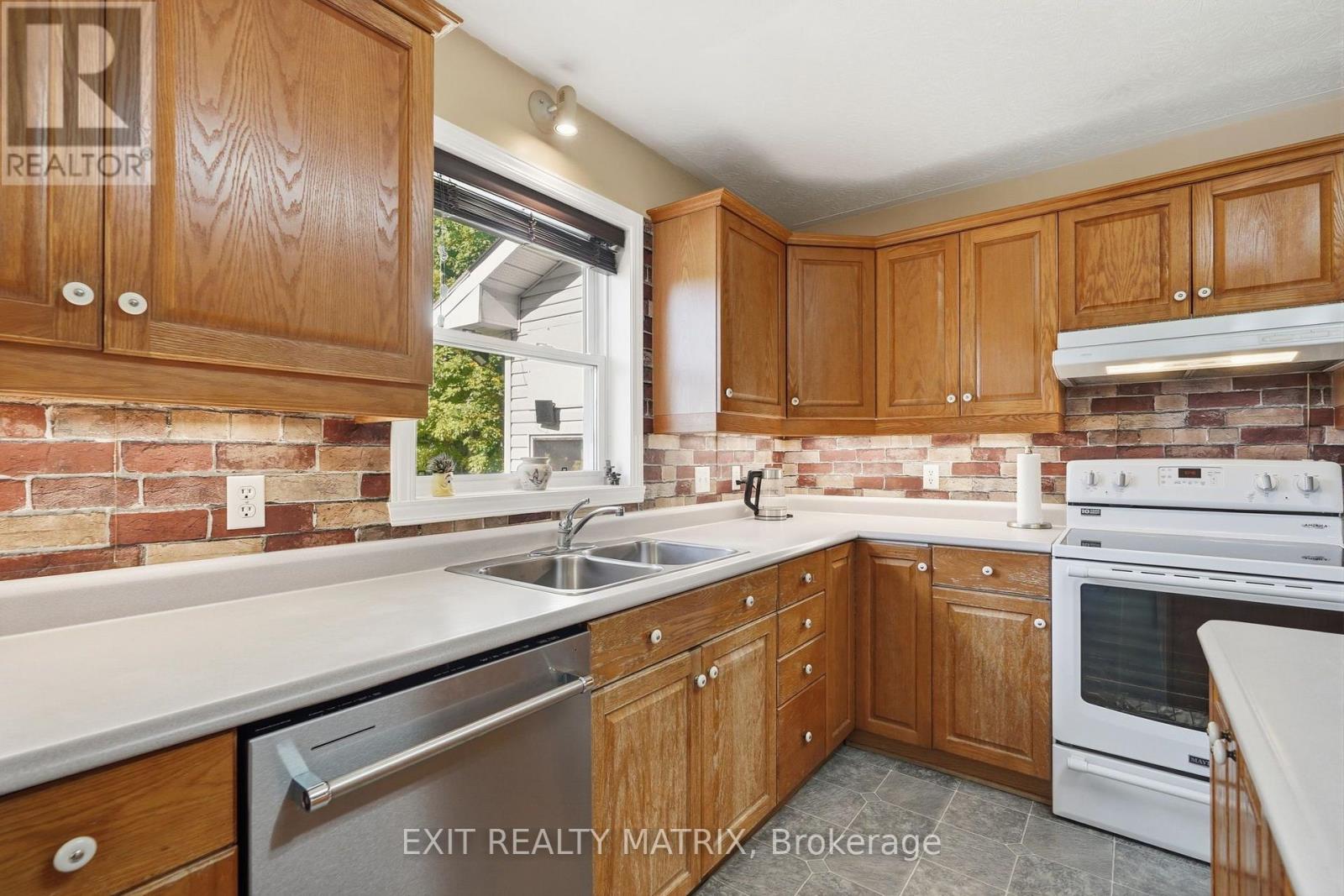 4720 O'keefe Road, South Stormont, Ontario  K0C 2A0 - Photo 13 - X13883040