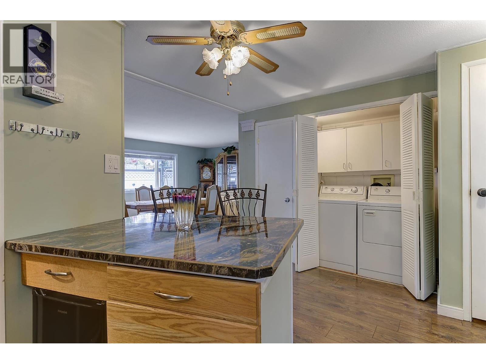 1929 97 Highway S Unit# 29