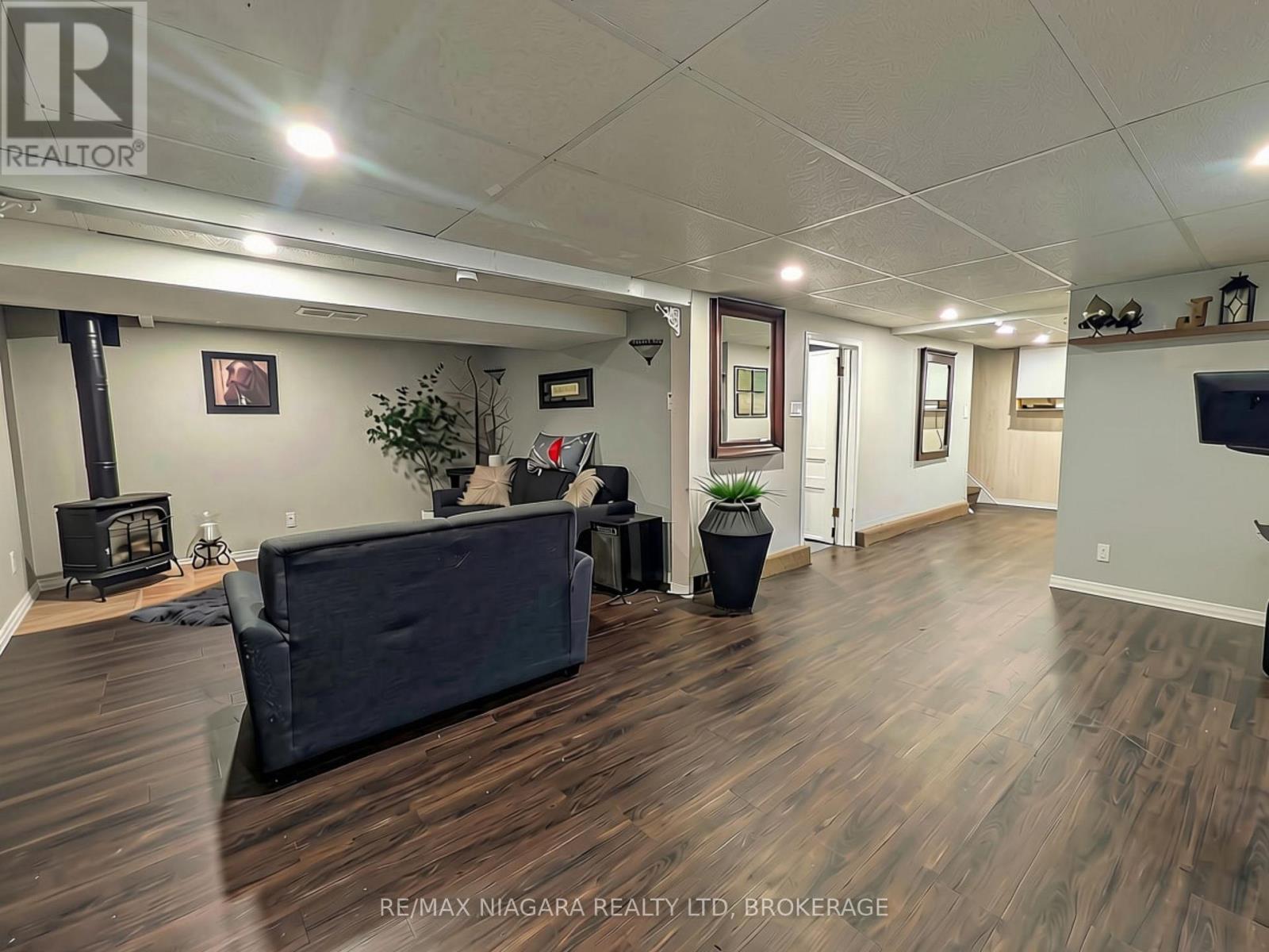 8610 Furlong Avenue, Niagara Falls (Chippawa), Ontario  L2G 6X1 - Photo 13 - X13882992