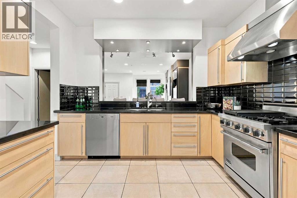 1908 10A Street SW