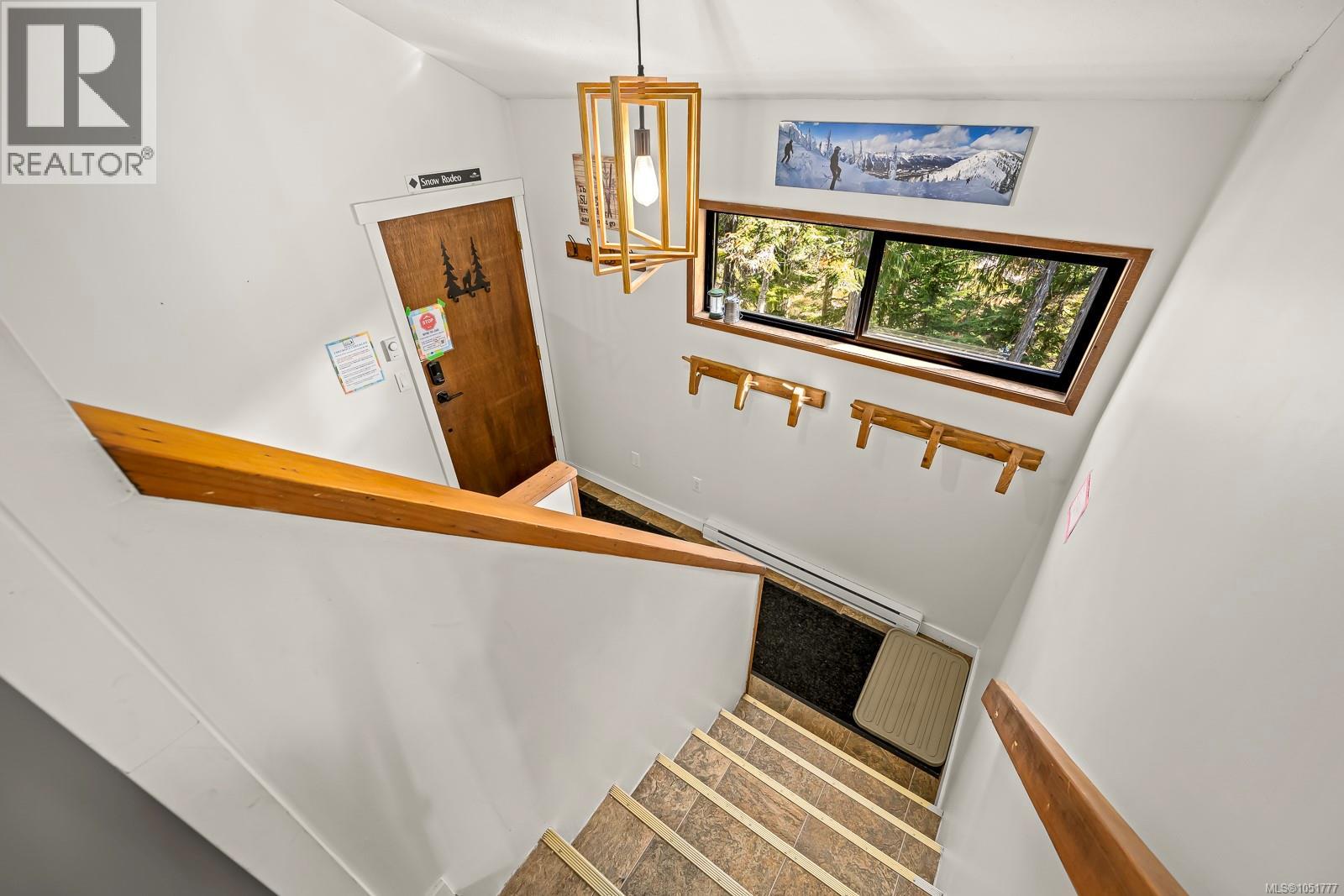 893 Clinton Wood Crt