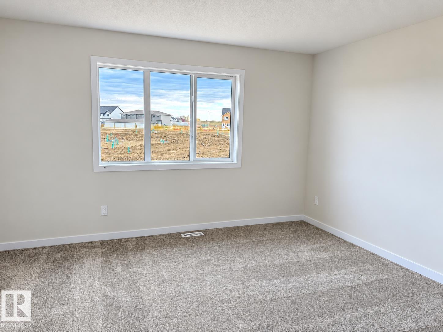 5317 HAWTHORN CL SW Edmonton Alberta Canada T6X2Y7 4