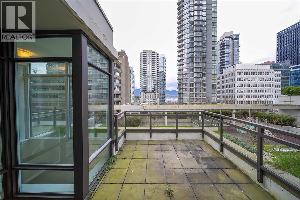 303 1211 Melville Street, Vancouver, British Columbia  V6E 0A7 - Photo 24 - R3172664
