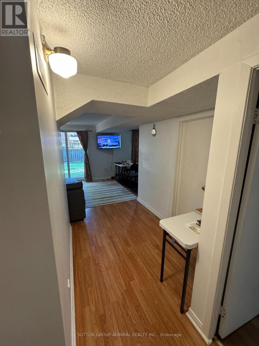 29 Bingham Street, Richmond Hill, Ontario L4C 8Y7 - Photo 4 - N13883028