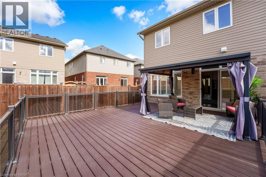 18 Crossbridge Avenue, Kitchener, Ontario  N2A 0J9 - Photo 34 - 40870403