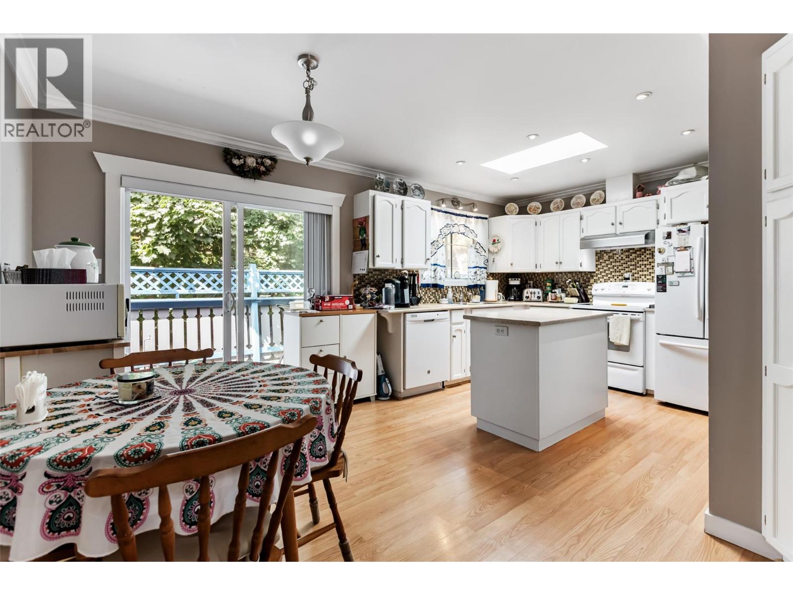 5911 Ehlers Road, Peachland, British Columbia  V0H 1X0 - Photo 8 - 10403215