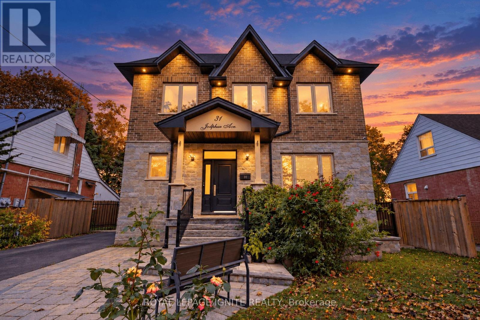 31 Jodphur Avenue, Toronto, Ontario  M9M 2J3 - Photo 1 - W13882980