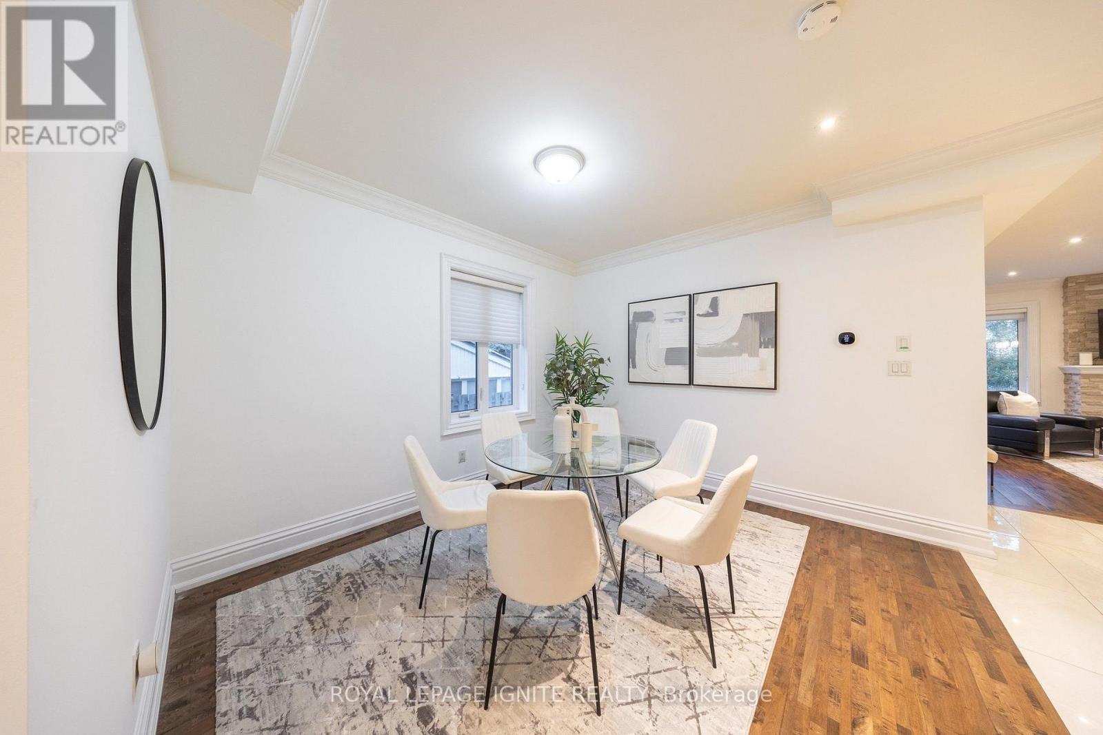 31 Jodphur Avenue, Toronto, Ontario  M9M 2J3 - Photo 17 - W13882980