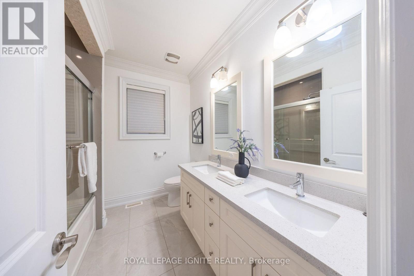 31 Jodphur Avenue, Toronto, Ontario  M9M 2J3 - Photo 34 - W13882980