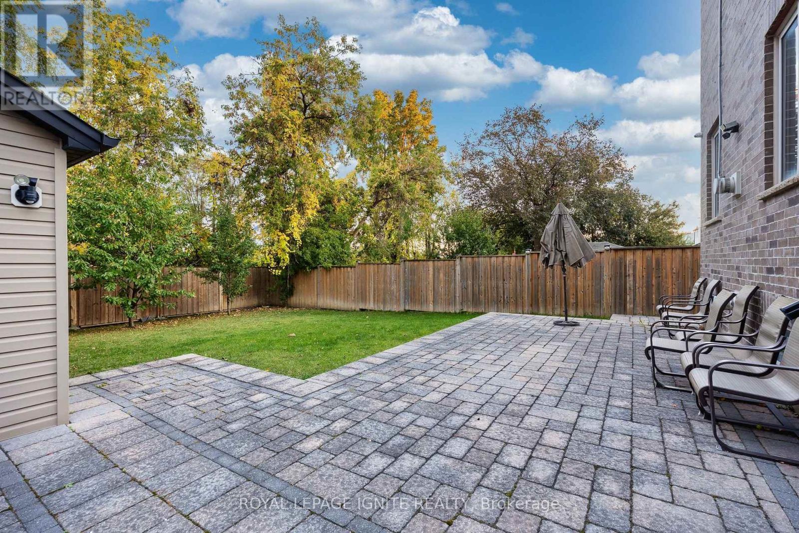 31 Jodphur Avenue, Toronto, Ontario  M9M 2J3 - Photo 7 - W13882980