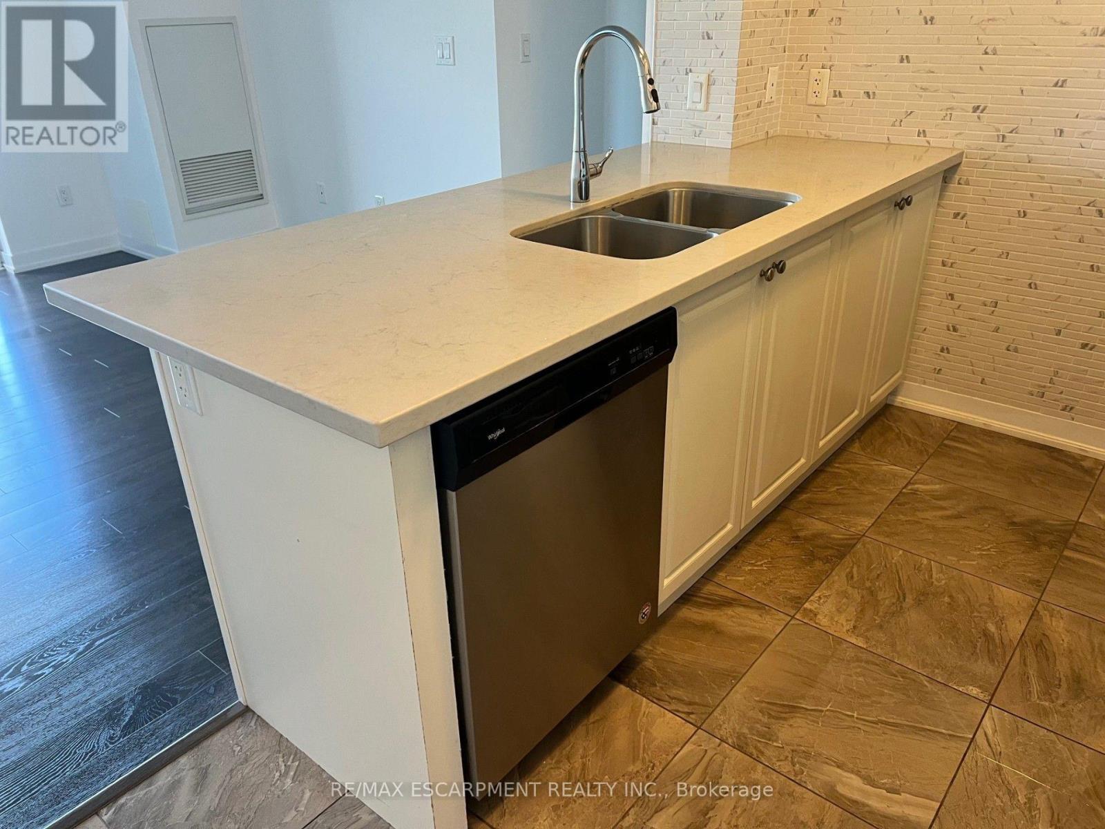 223 - 2490 Old Bronte Road, Oakville, Ontario  L6M 9Y5 - Photo 5 - W13883046