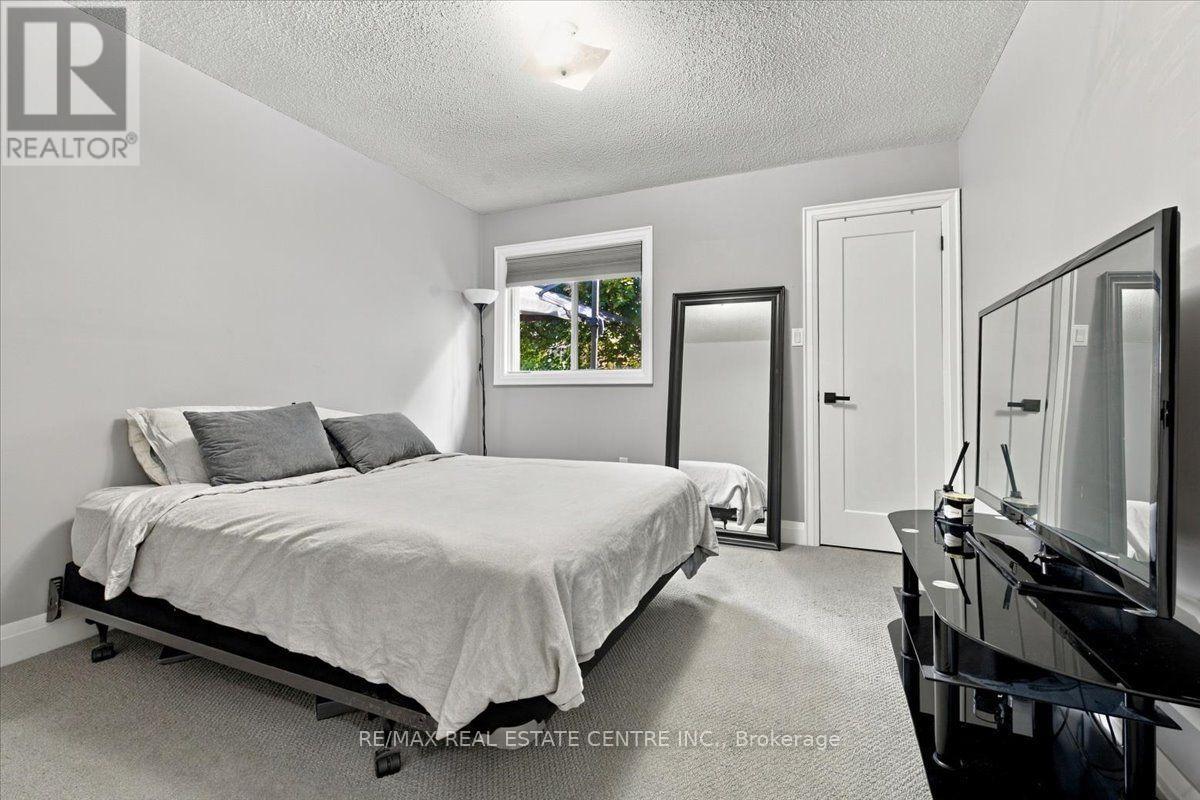 22 Birchway Place, Halton Hills, Ontario  L7J 2X4 - Photo 22 - W13883062