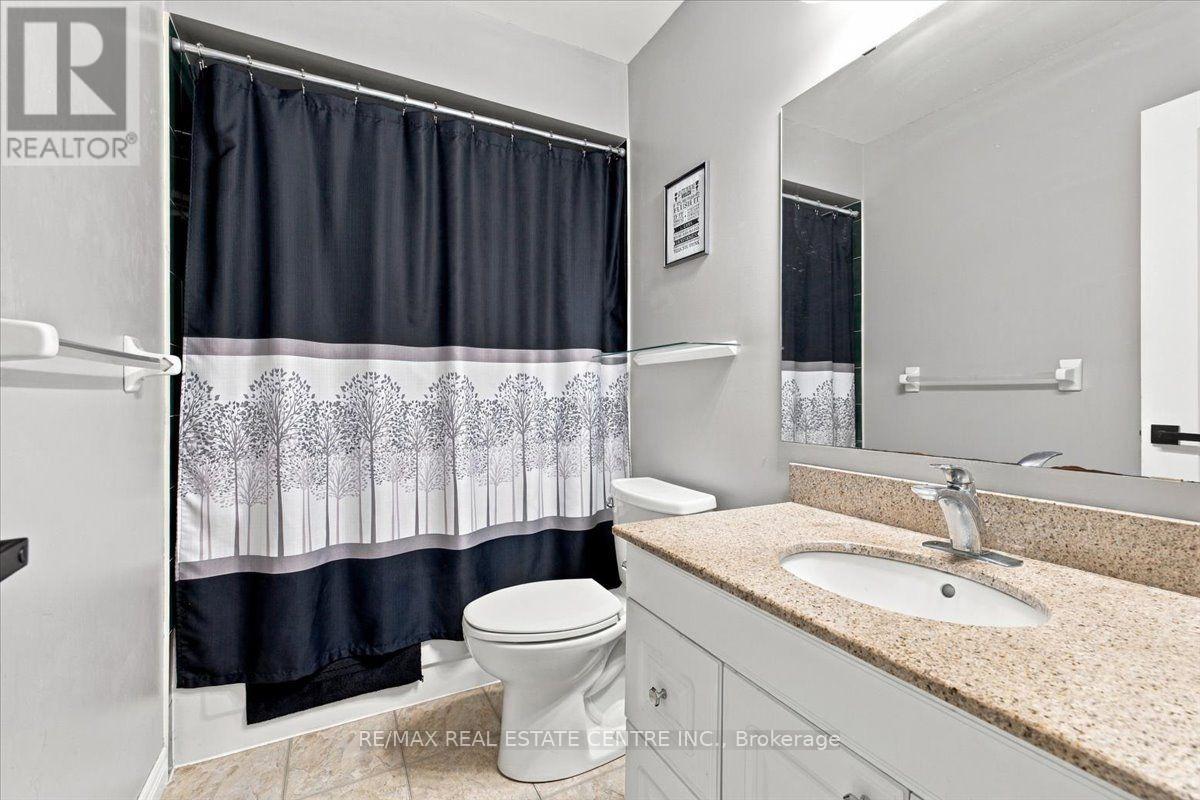 22 Birchway Place, Halton Hills, Ontario  L7J 2X4 - Photo 24 - W13883062