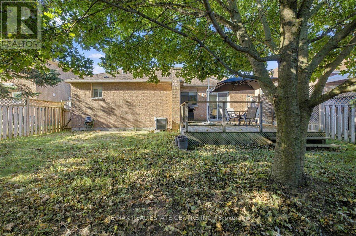 22 Birchway Place, Halton Hills, Ontario  L7J 2X4 - Photo 33 - W13883062