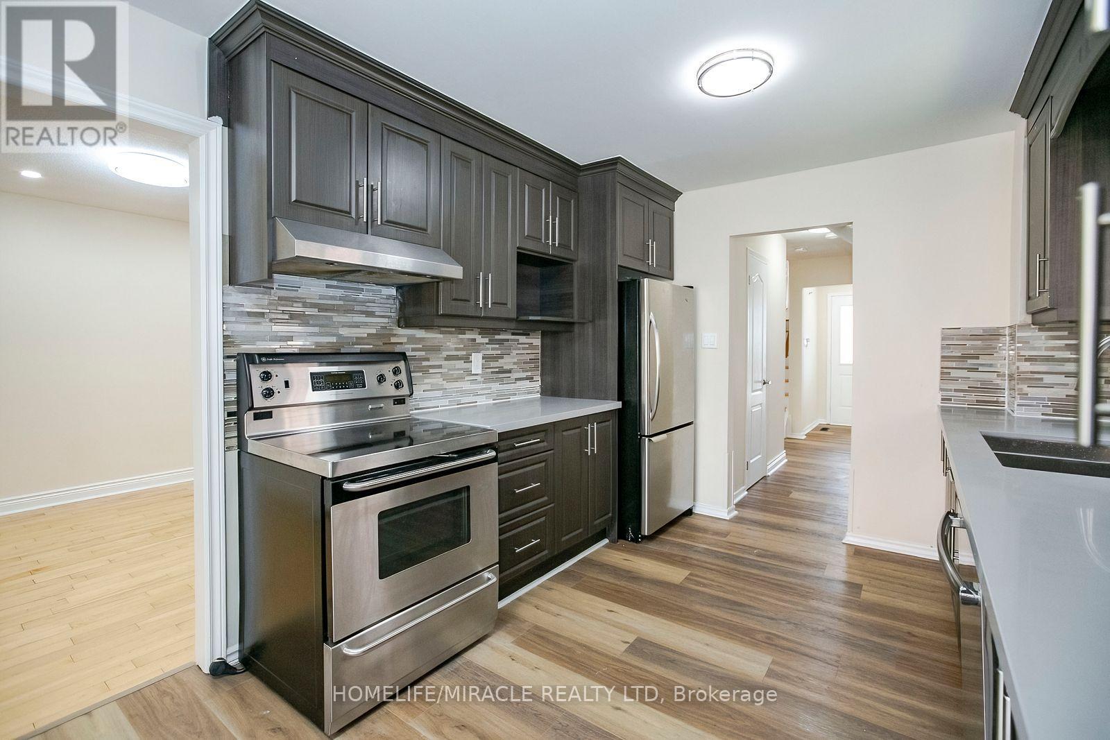 33 Adam Street, Brampton, Ontario  L6Z 2S2 - Photo 11 - W13883110