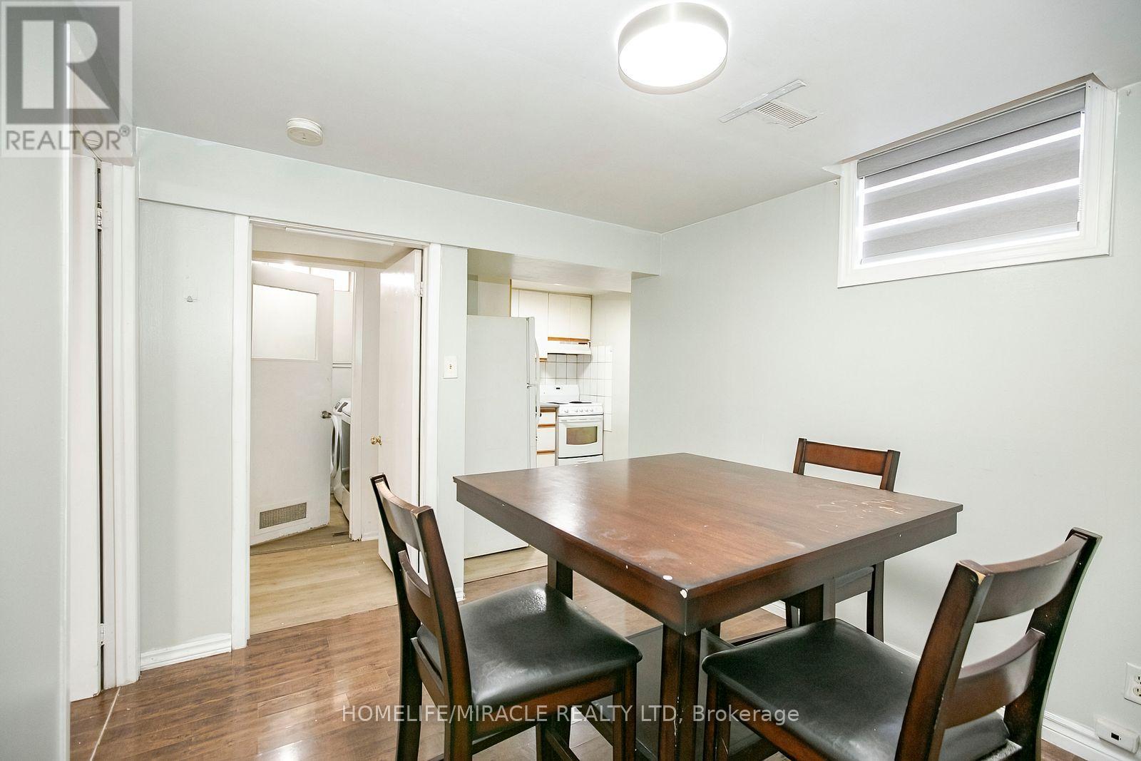 33 Adam Street, Brampton, Ontario  L6Z 2S2 - Photo 42 - W13883110