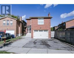 33 ADAM STREET, Brampton, Ontario