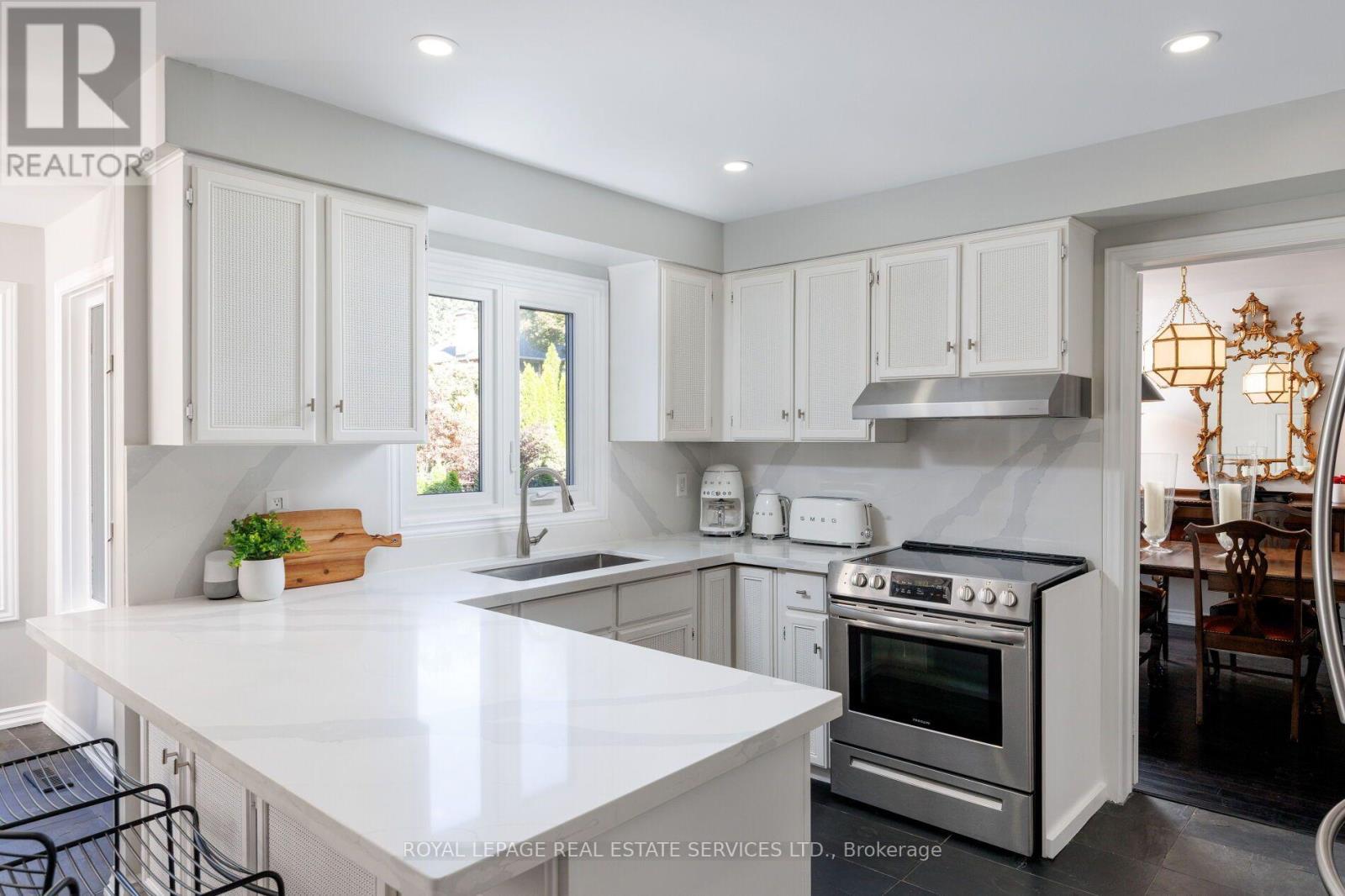 51 Skipper Lane, Oakville, Ontario  L6L 5X6 - Photo 13 - W13883118