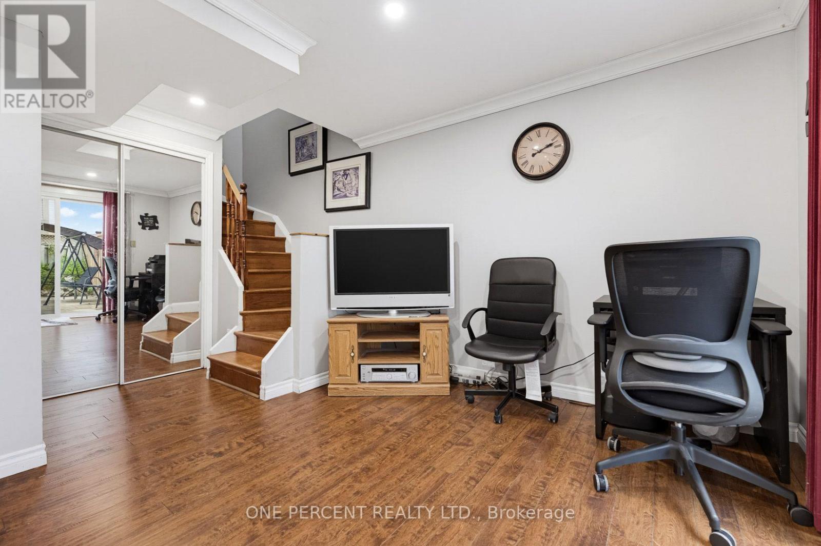 51 Courtleigh Square, Brampton, Ontario  L6Z 1J2 - Photo 24 - W13883162