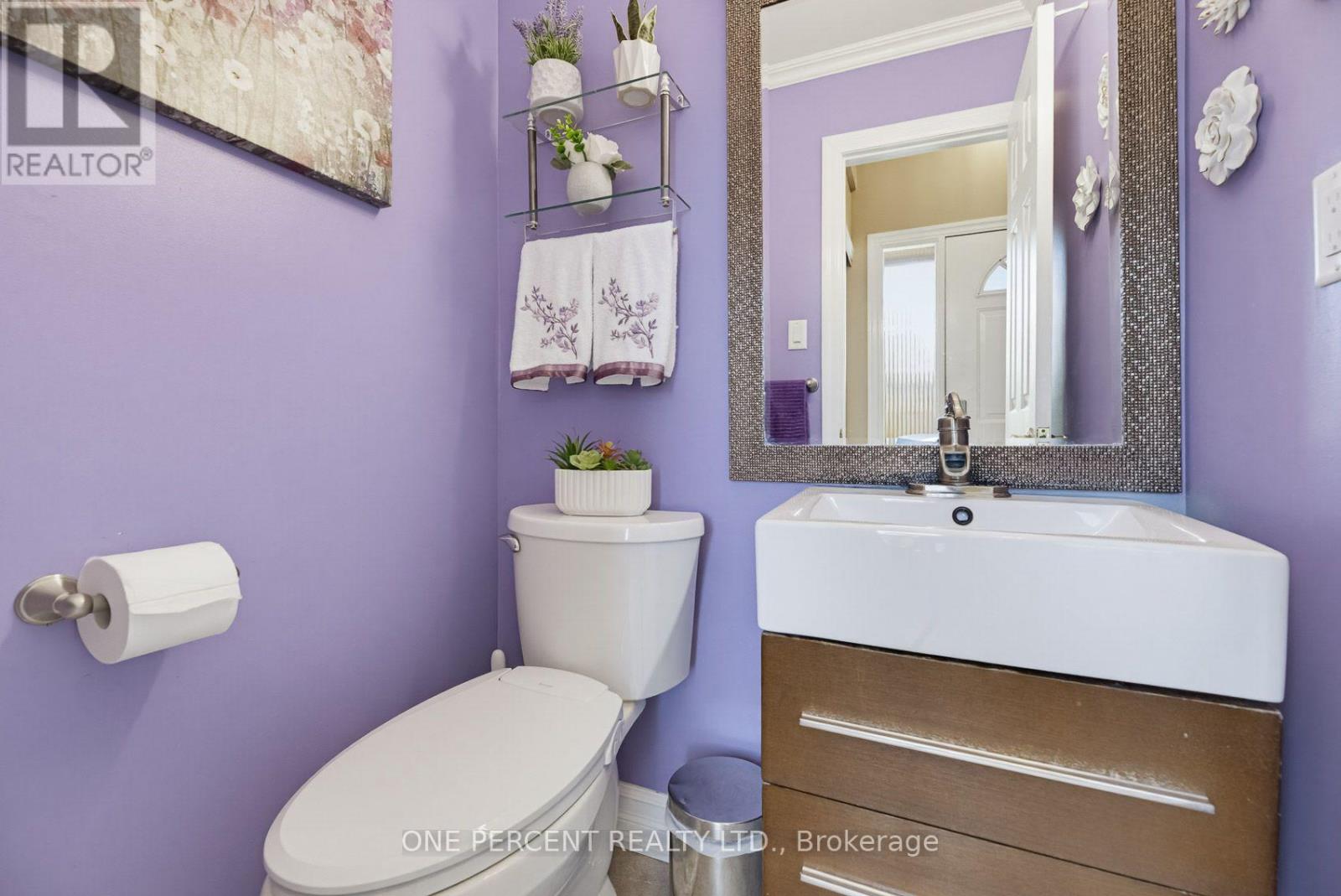 51 Courtleigh Square, Brampton, Ontario  L6Z 1J2 - Photo 7 - W13883162