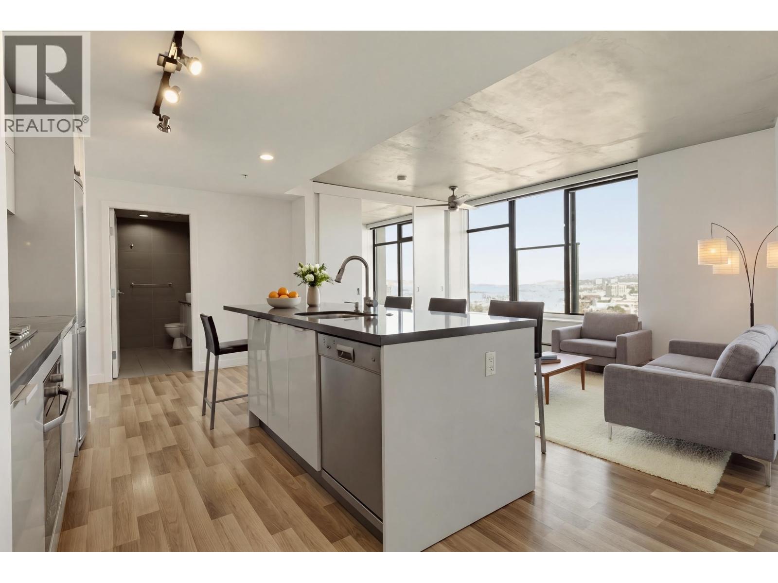 1803 108 W CORDOVA STREET