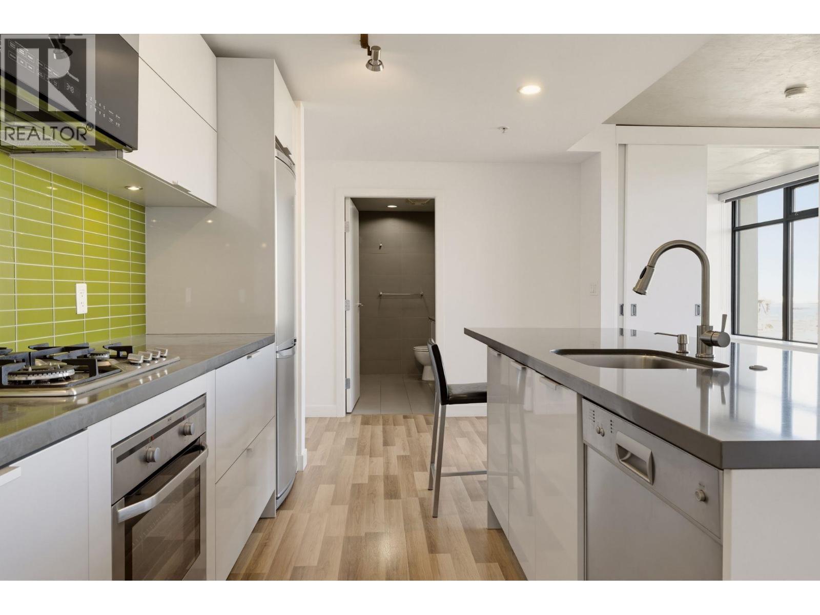 1803 108 W CORDOVA STREET