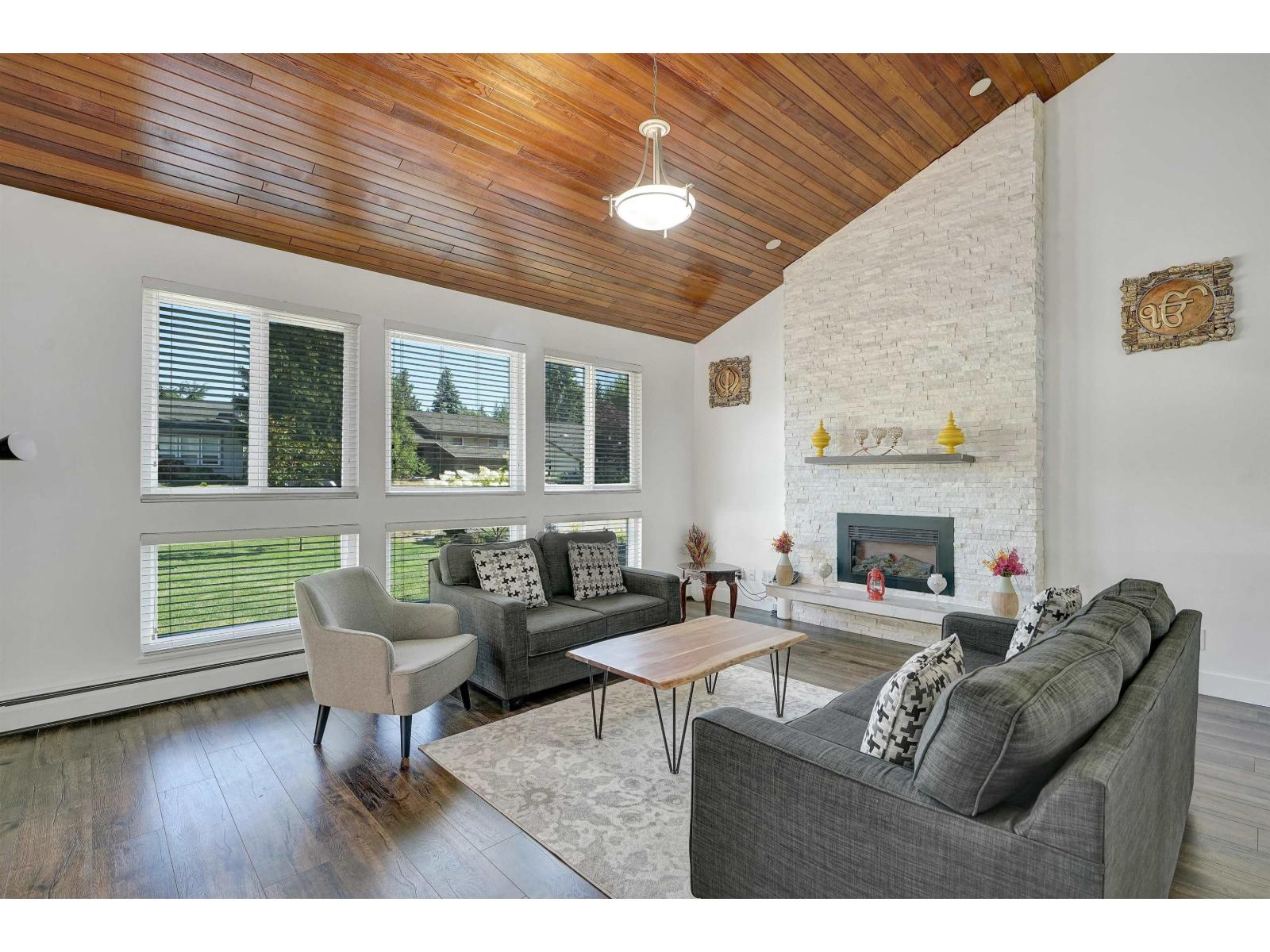 6875 ROCKFORD PLACE