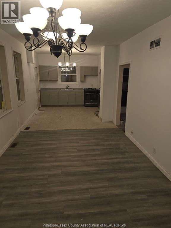 3272 Peter Street, Windsor, Ontario N9E 4V6 - Photo 13 - 26024997
