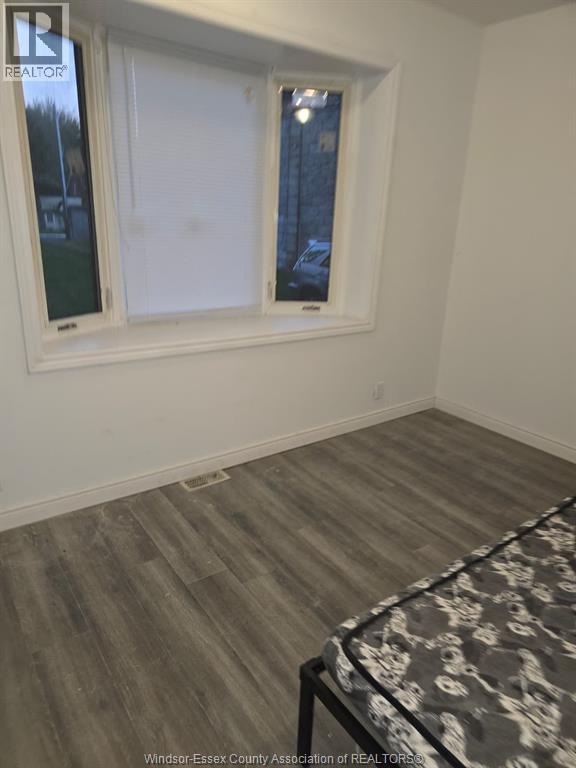 3272 Peter Street, Windsor, Ontario N9E 4V6 - Photo 4 - 26024997