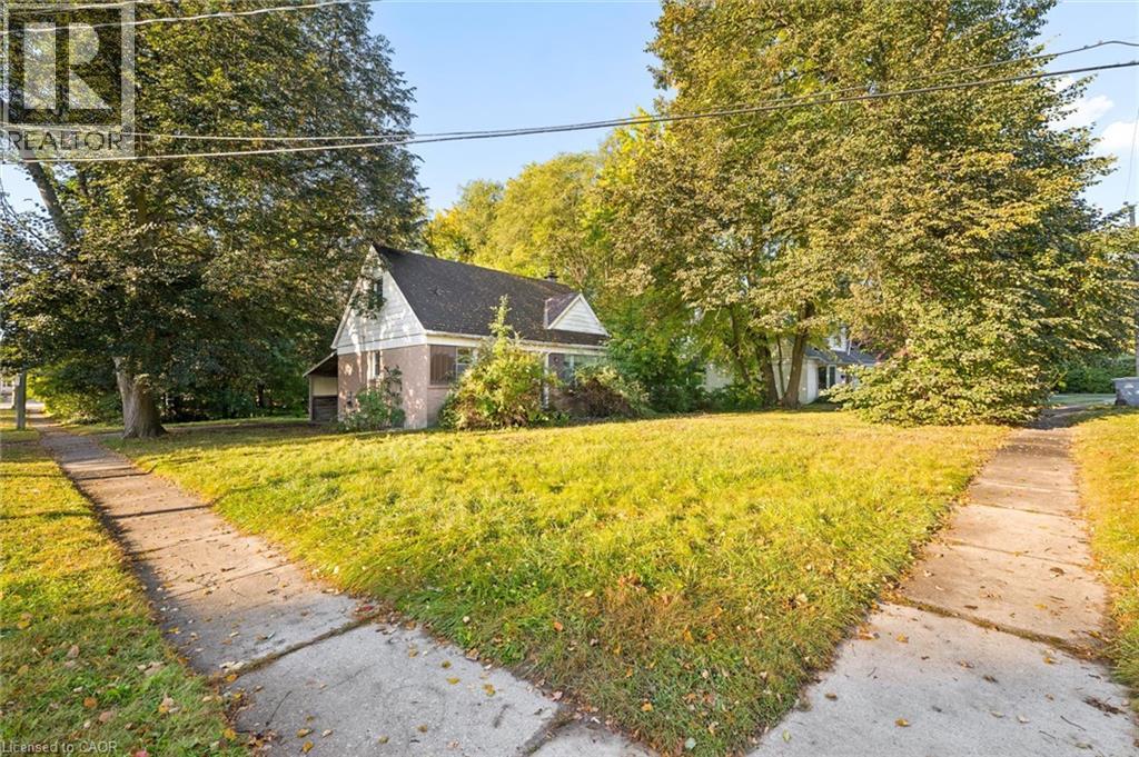 2 Lincoln Crescent, Guelph, Ontario  N1E 1Y8 - Photo 3 - 40868842