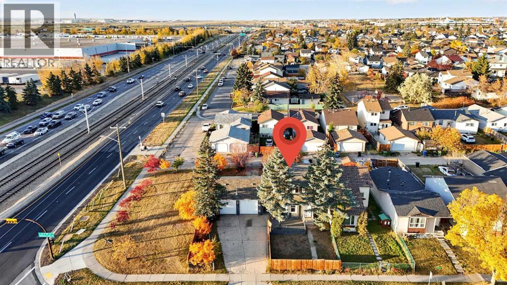 120 Whitefield Drive Ne, Calgary, Alberta  T1Y 5X2 - Photo 3 - A2351405